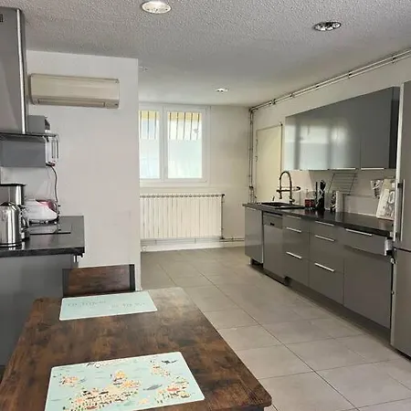 3 Bedrooms In Casa vacanze Aix-en-Provence